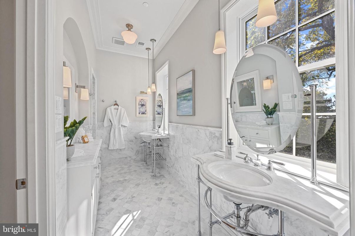 Bathroom, Interior, Marble, Pendant Lights
