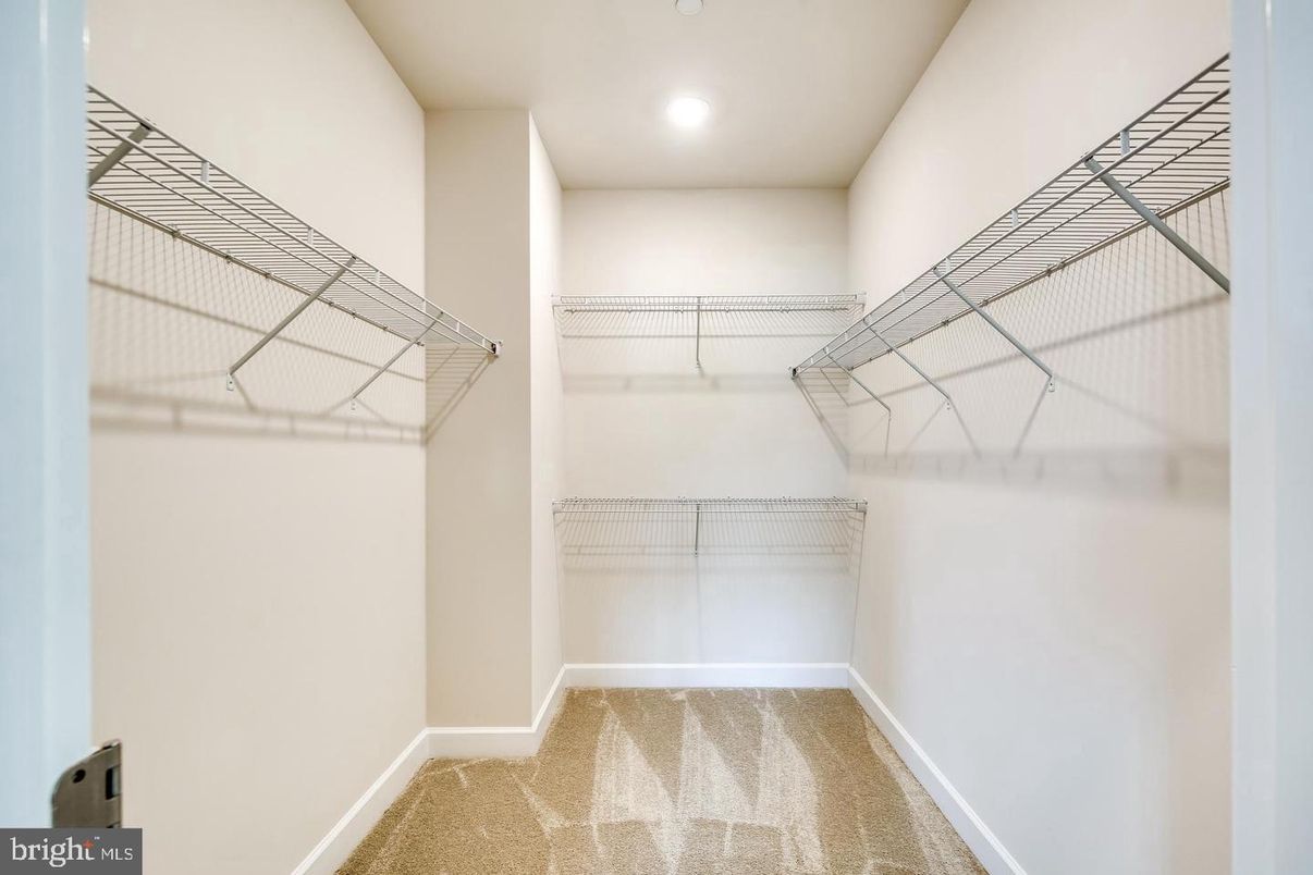 Interior, Recessed Lighting, Walk-in Closets