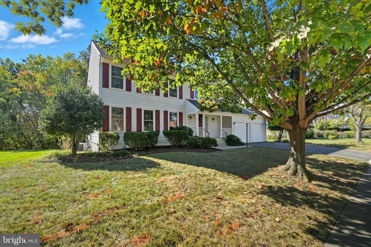 Backyard, Exterior, Facade, Georgian