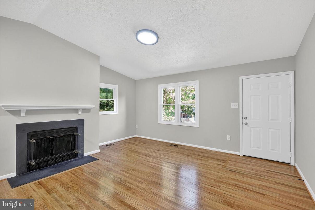 Empty room, Fireplace, Interior, Wood Texture Flooring