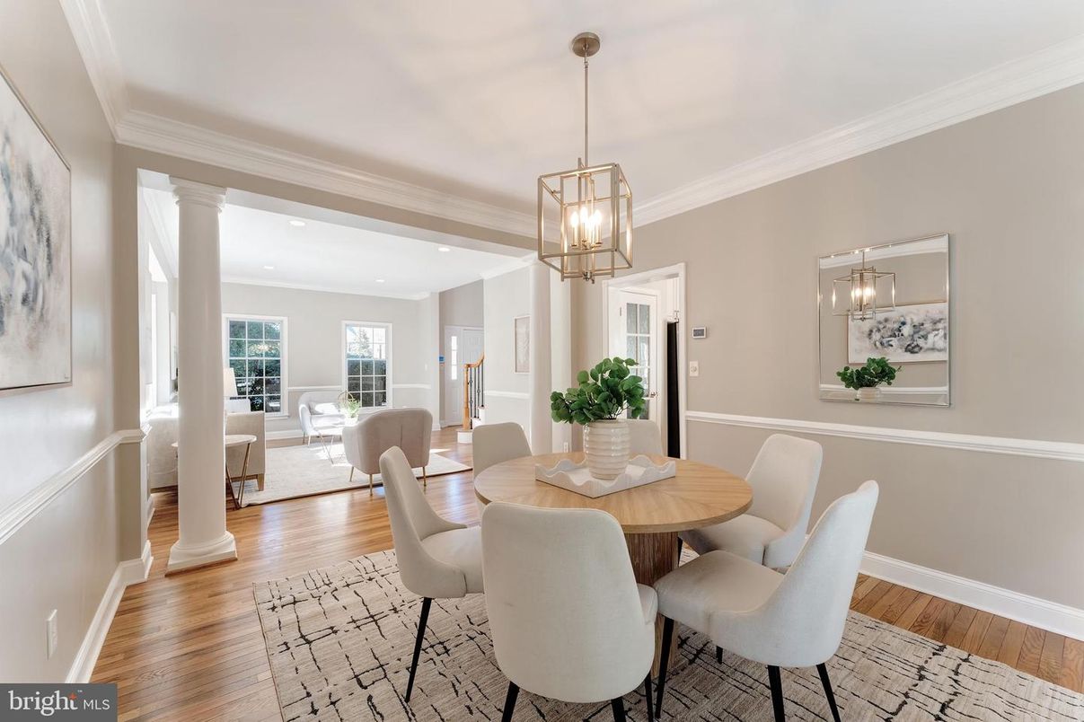 Dining room, Interior, Living room, Pendant Lights, Recessed Lighting, Wood Texture Flooring