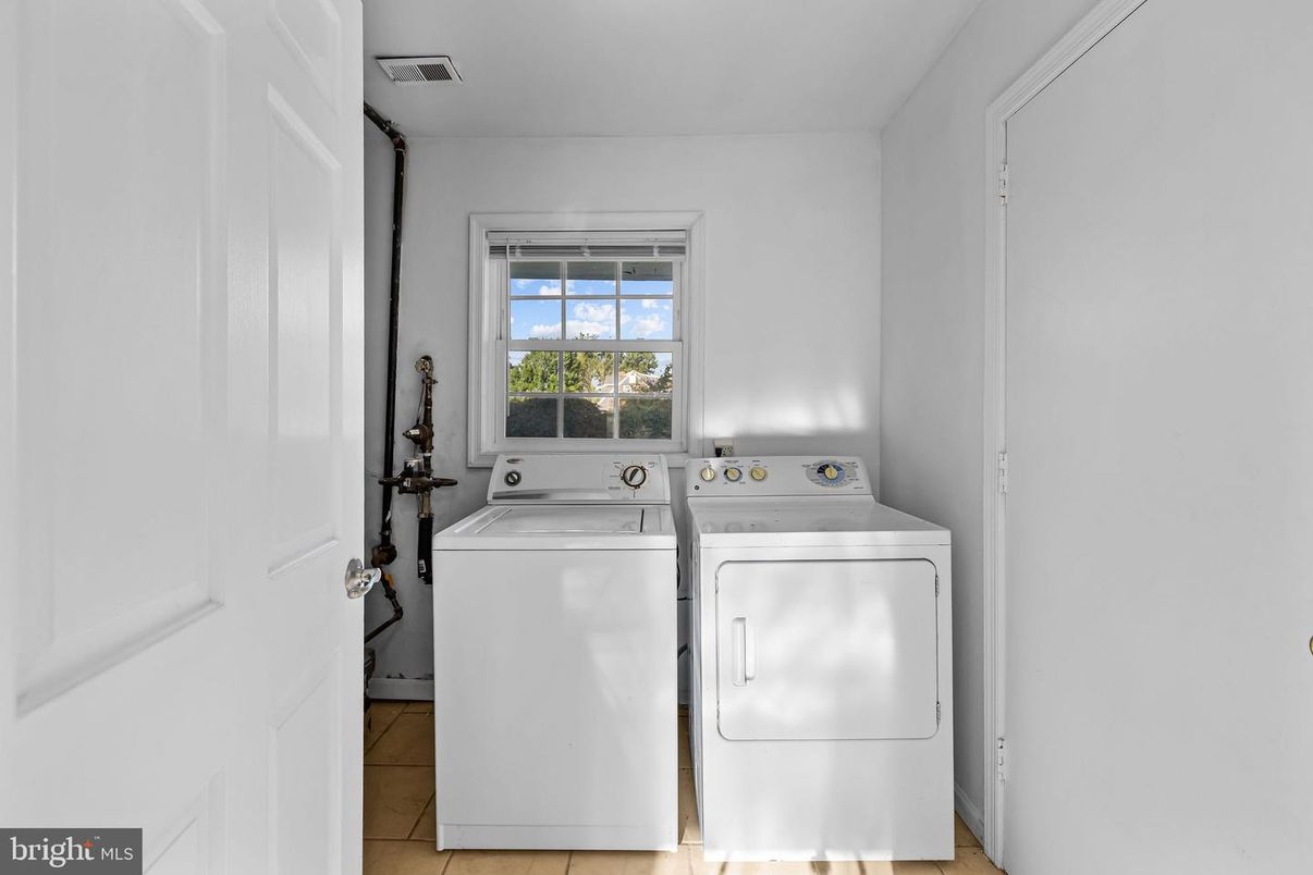 Interior, Utility Closets, Washer