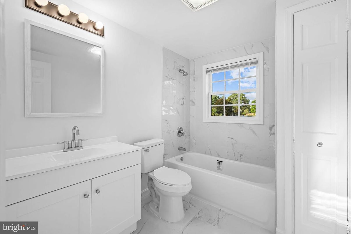 Bathroom, Interior, Marble, Marble Walls