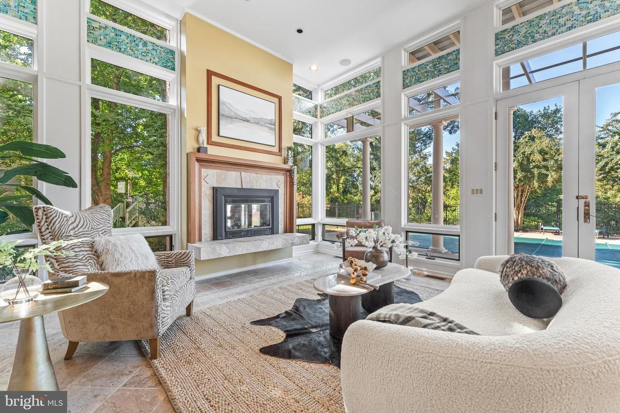 Fireplace, Interior, Living room, Recessed Lighting, Sun Room