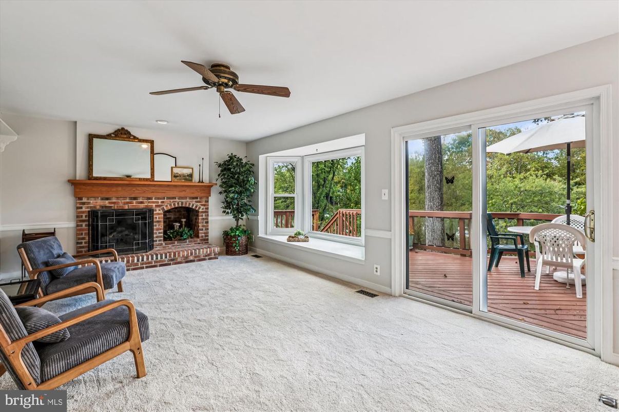 Fireplace, Interior, Sun Room