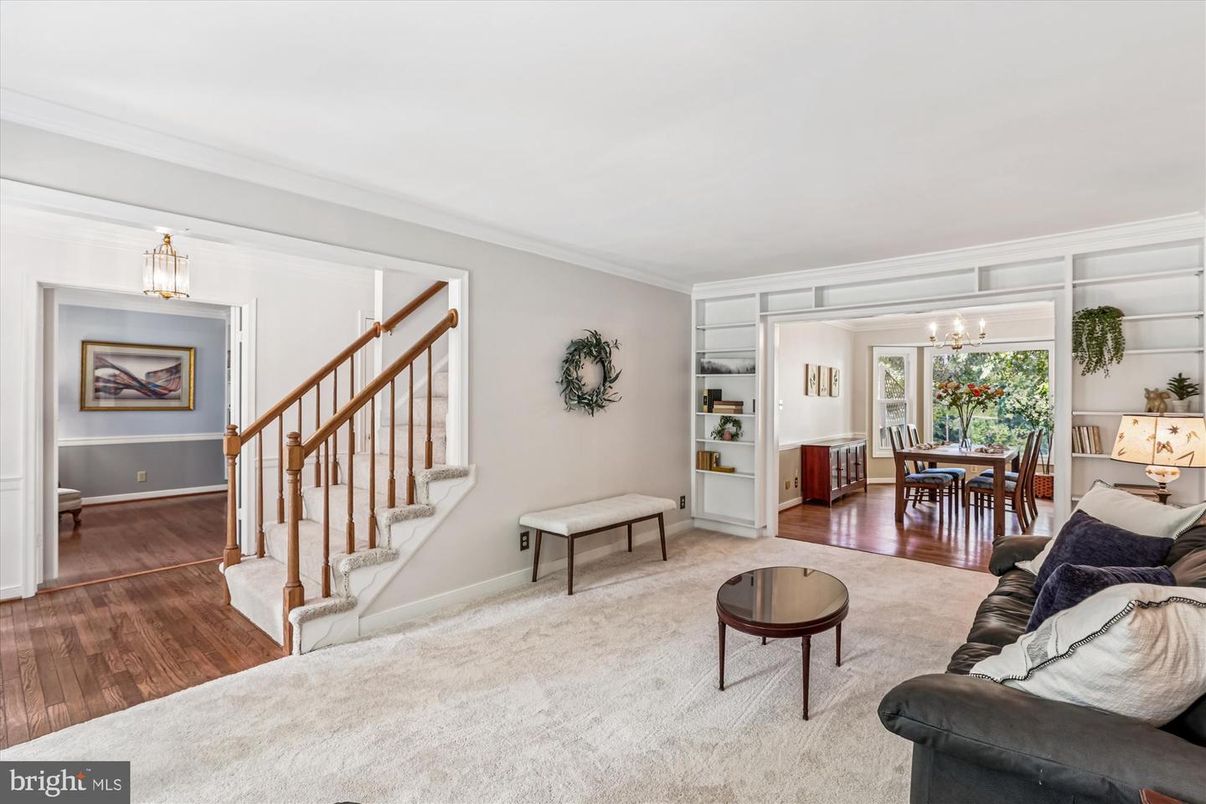 Chandelier, Dining room, Interior, Living room, Wood Texture Flooring