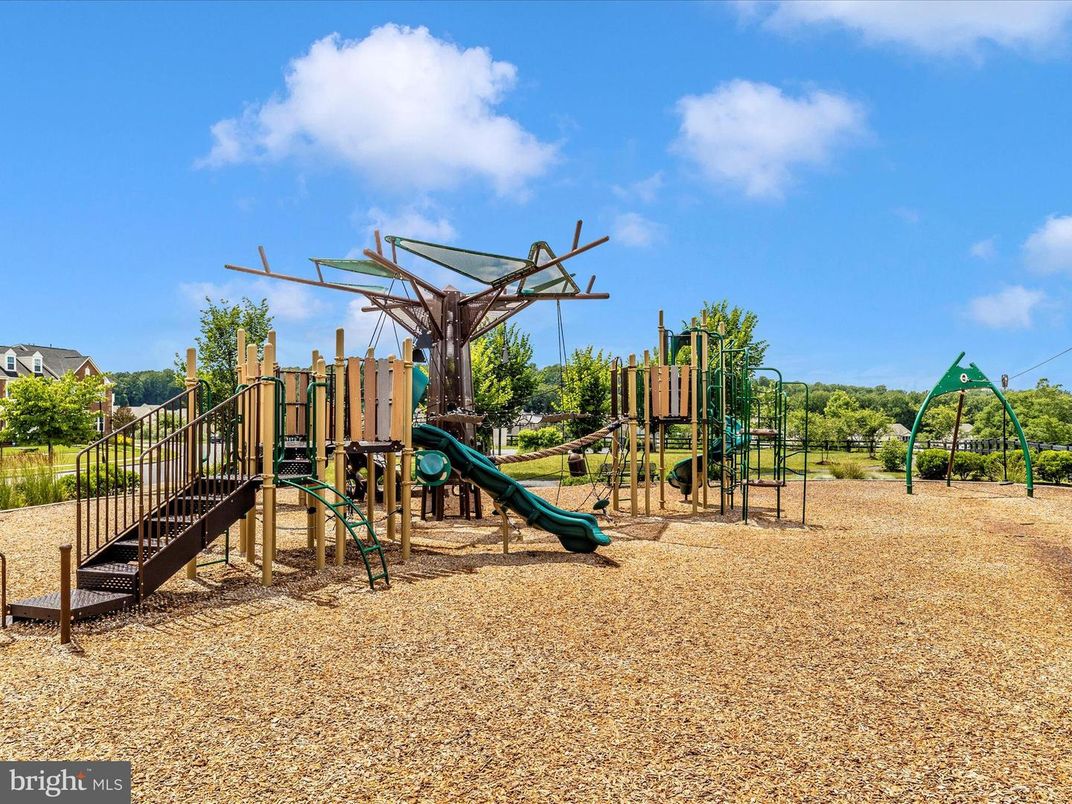 Backyard, Exterior, Playground