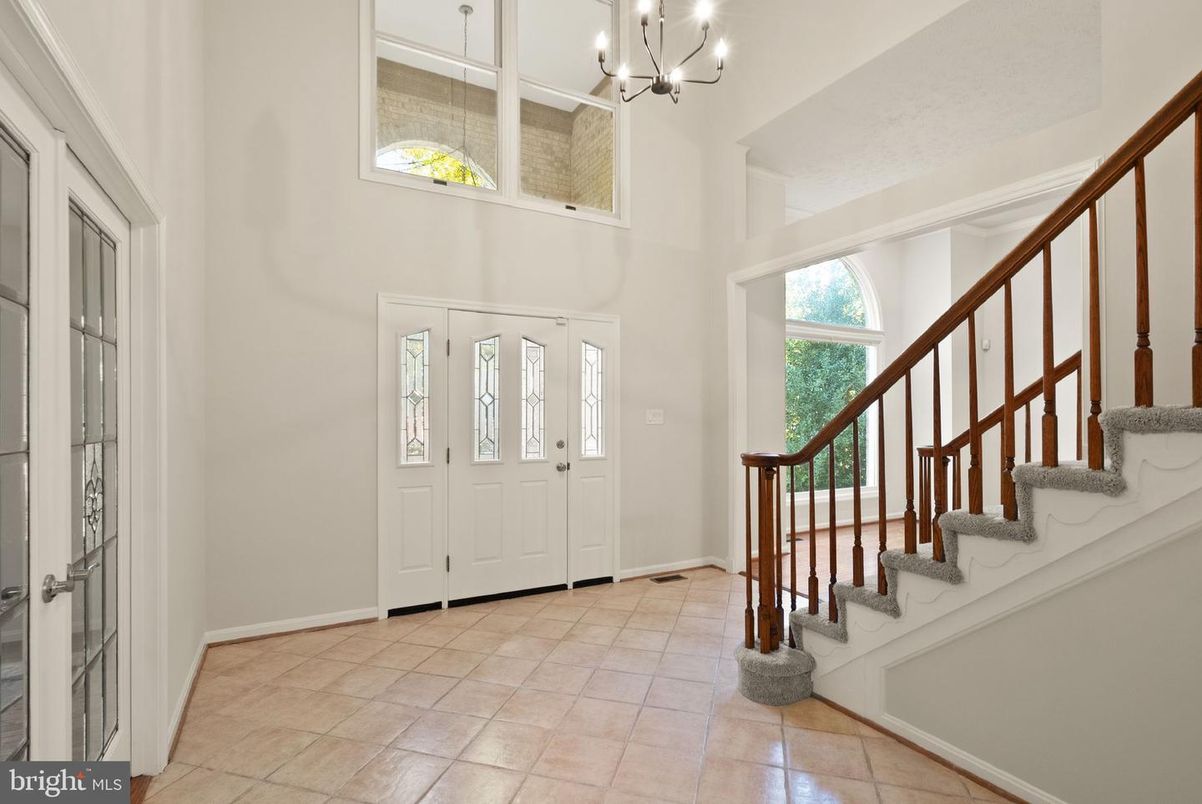Chandelier, Interior, Pendant Lights