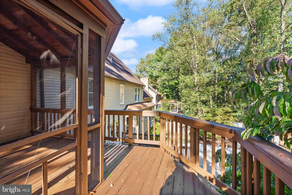 Exterior, Wood Texture Flooring