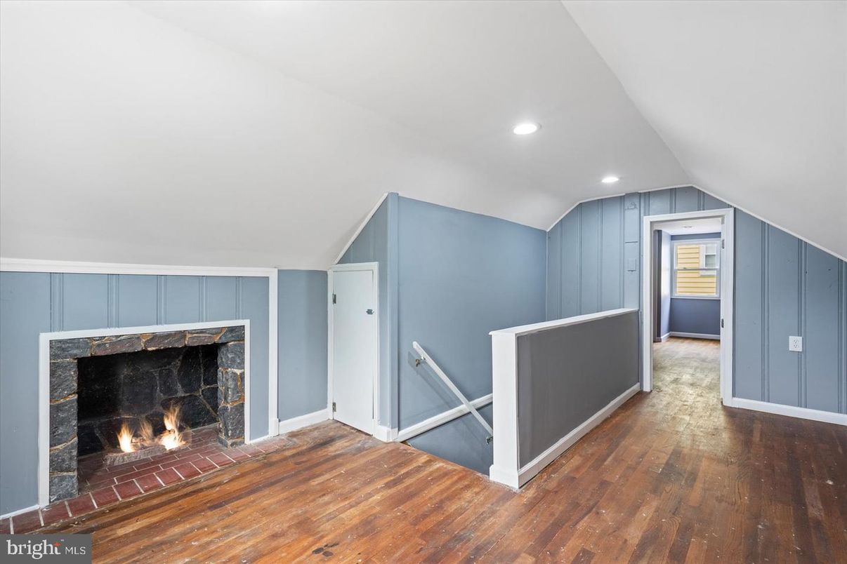 Fireplace, Interior, Recessed Lighting, Wood Texture Flooring