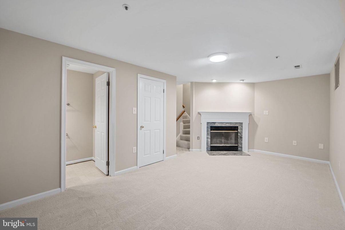 Empty room, Fireplace, Interior, Recessed Lighting