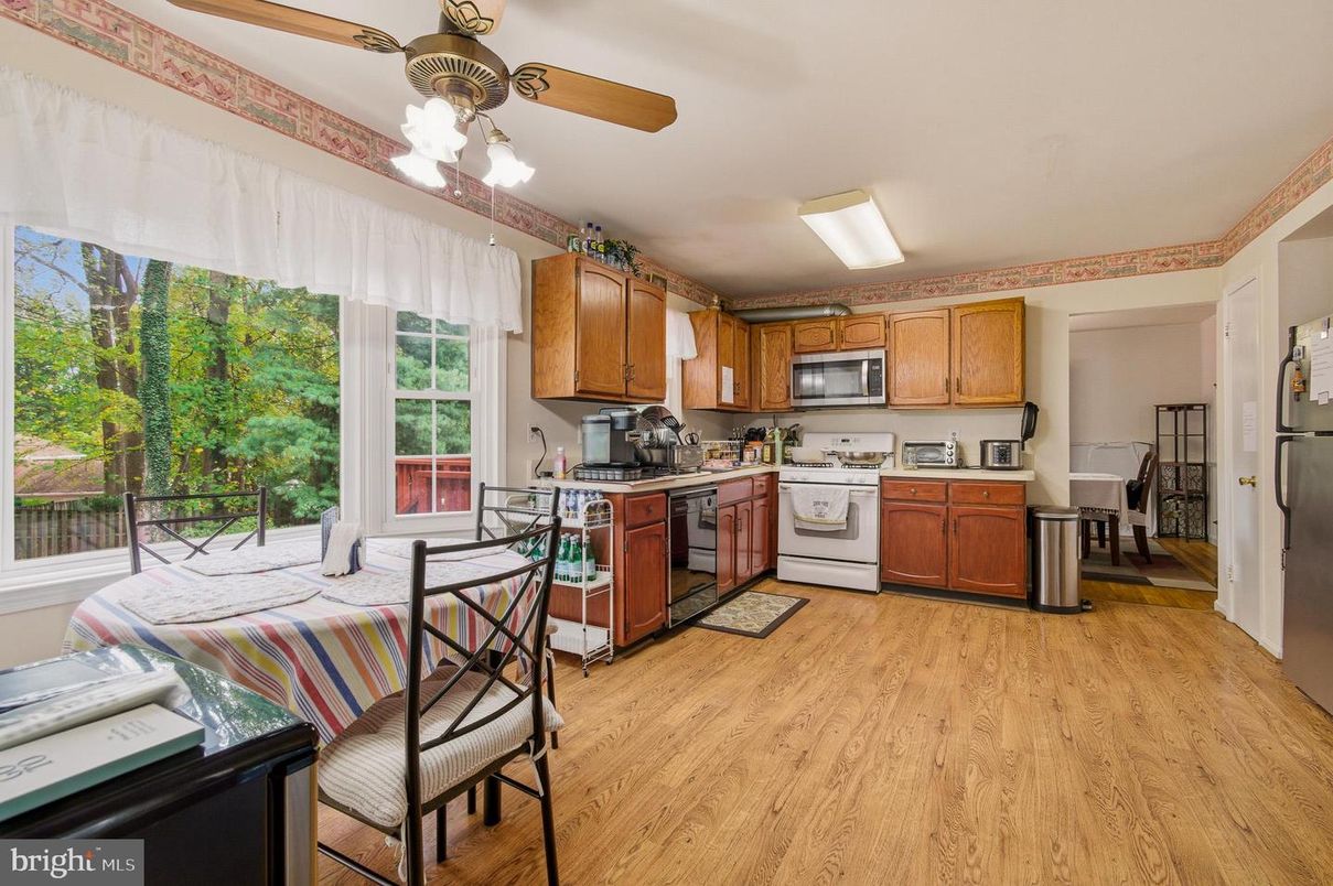 Interior, Kitchen, Wood Texture Flooring
