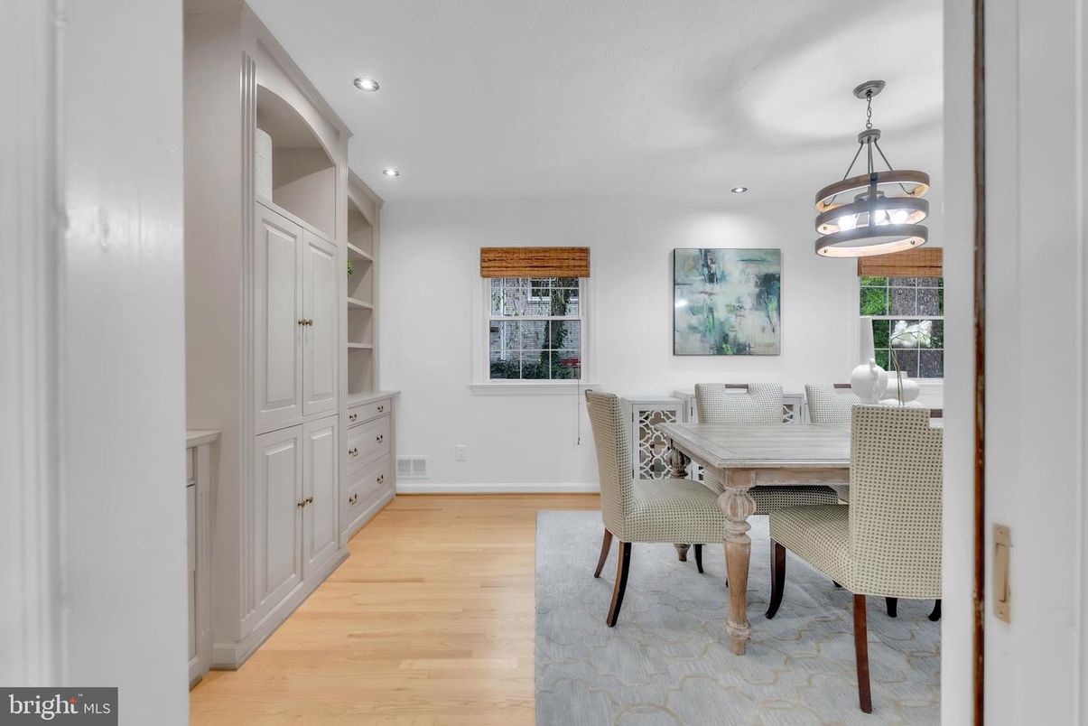 Dining room, Interior, Pendant Lights, Recessed Lighting, Wood Texture Flooring
