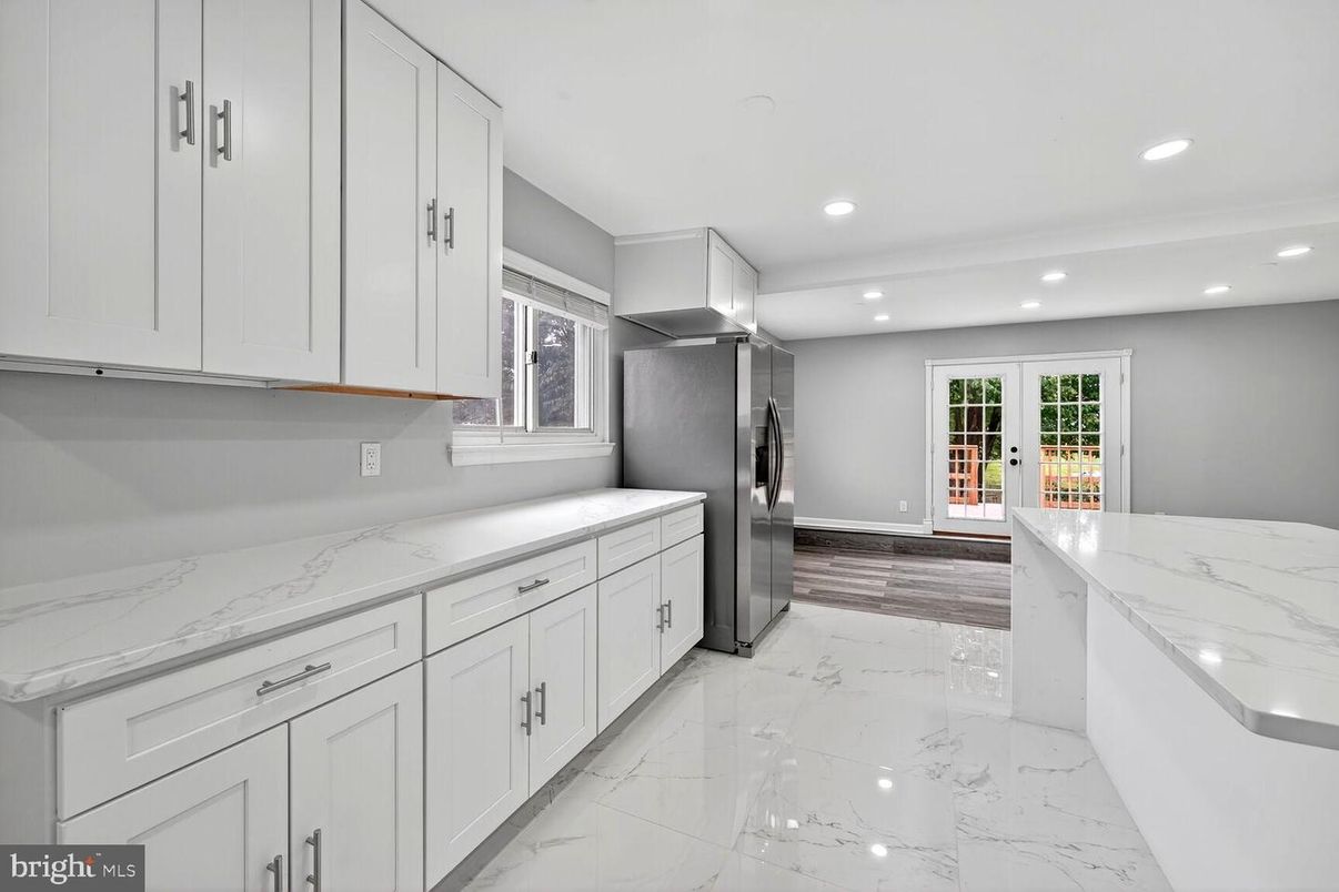Interior, Kitchen, Marble, Recessed Lighting