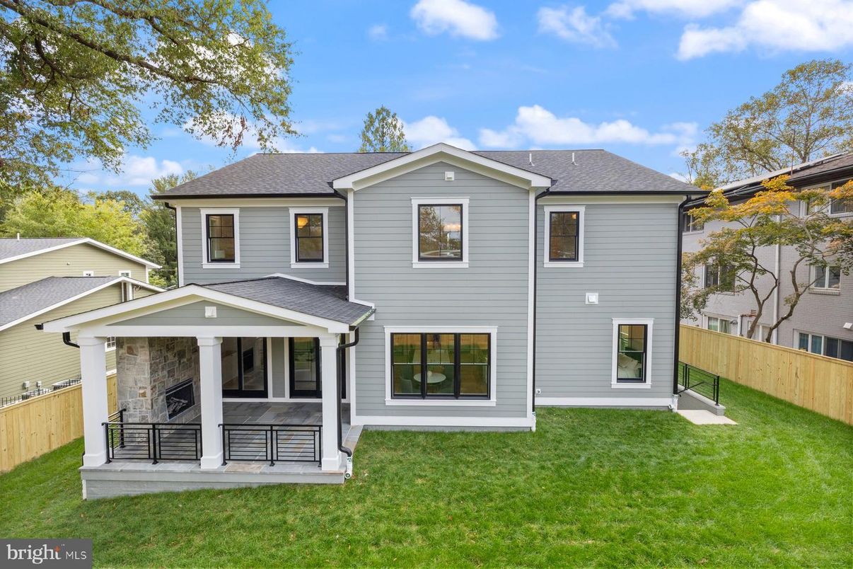 Backyard, Exterior, Facade, Farmhouse