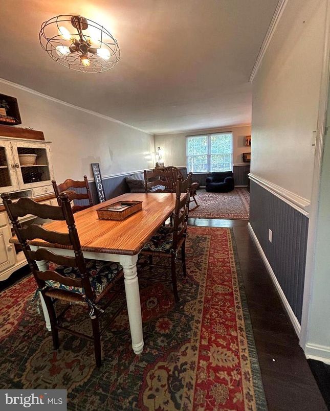 Dining room, Interior