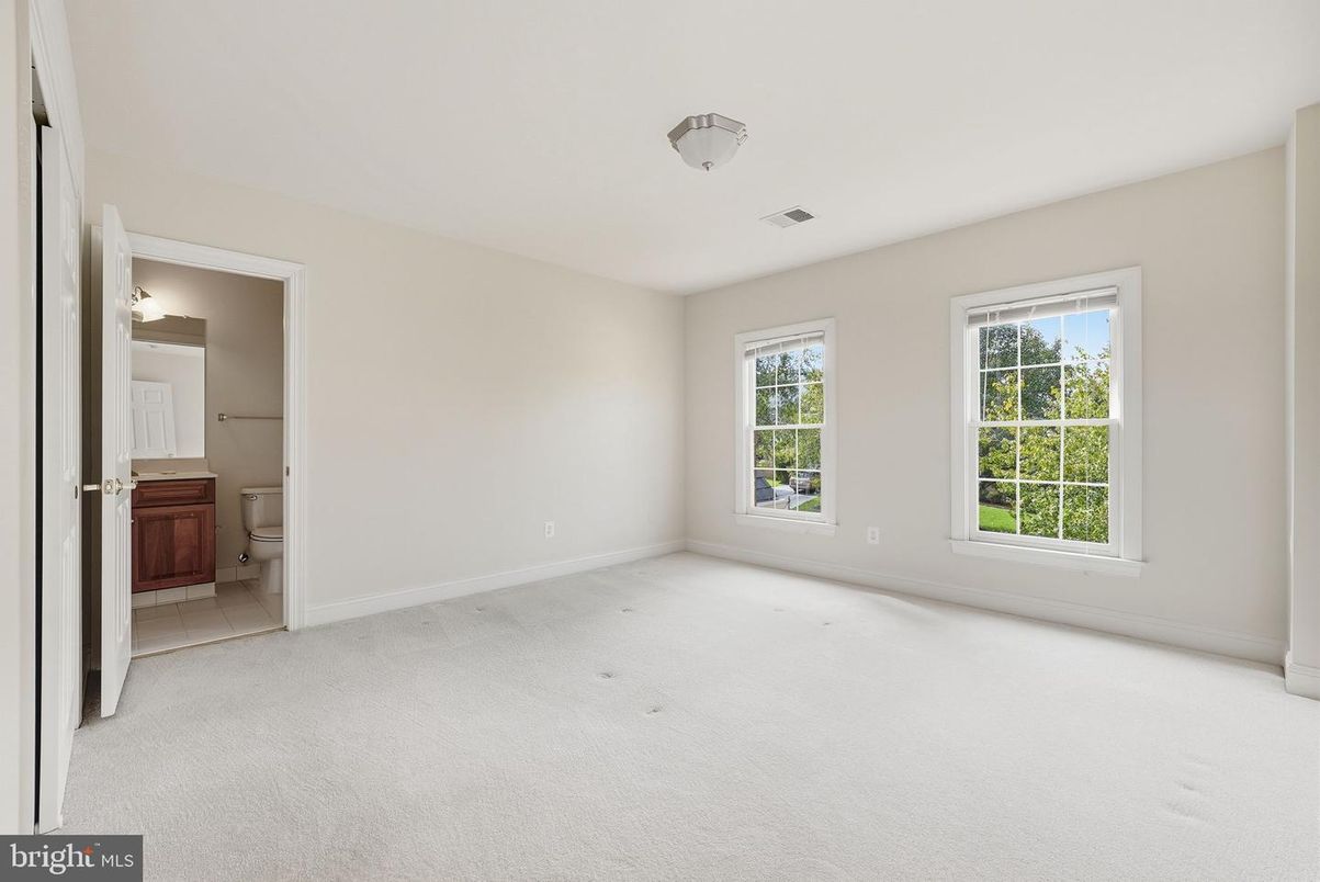 Bathroom, Empty room, Interior