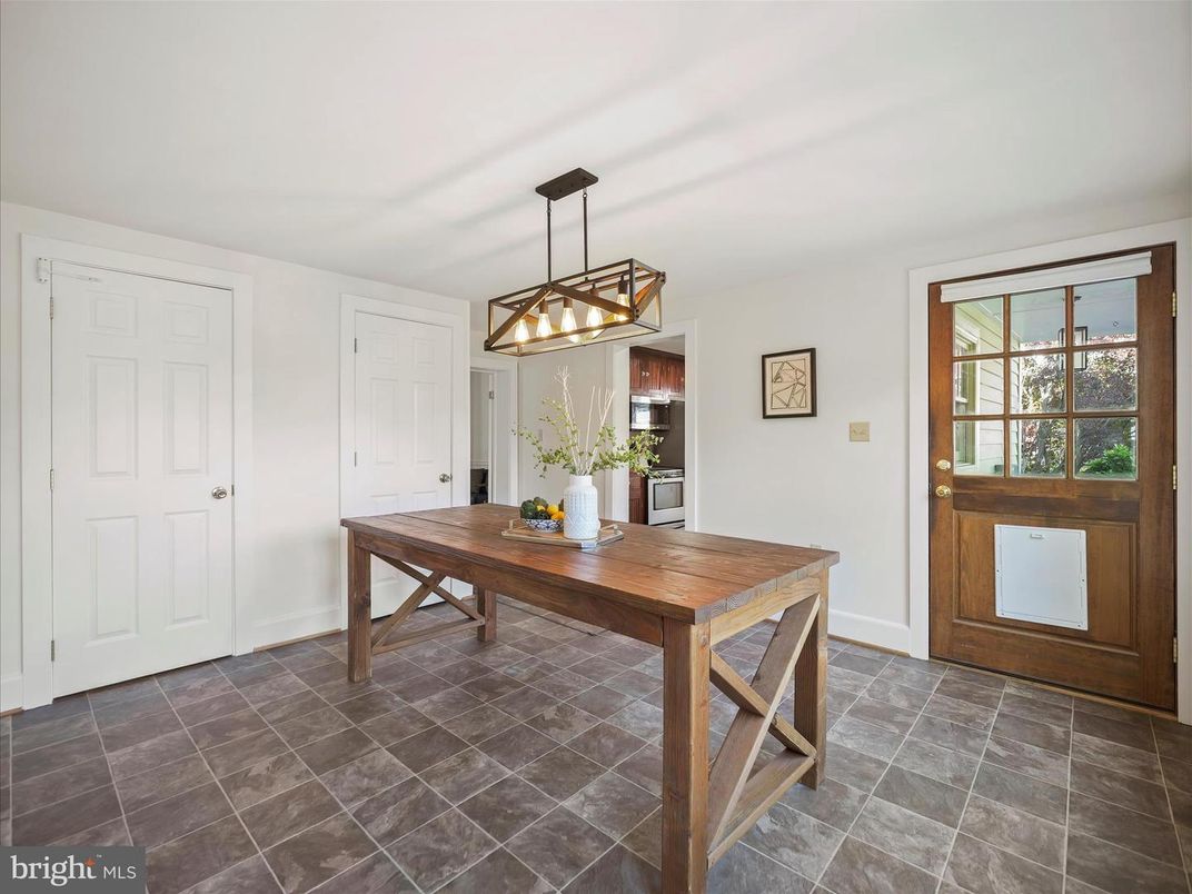 Dining room, Interior, Pendant Lights