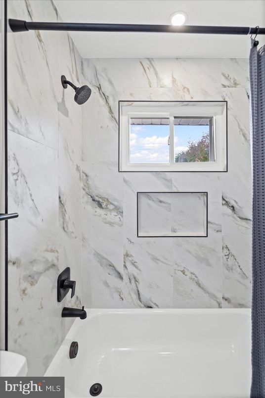 Bathroom, Interior, Marble Walls, Recessed Lighting