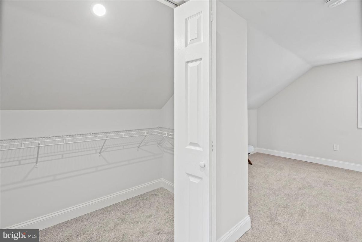 Interior, Recessed Lighting, Walk-in Closets