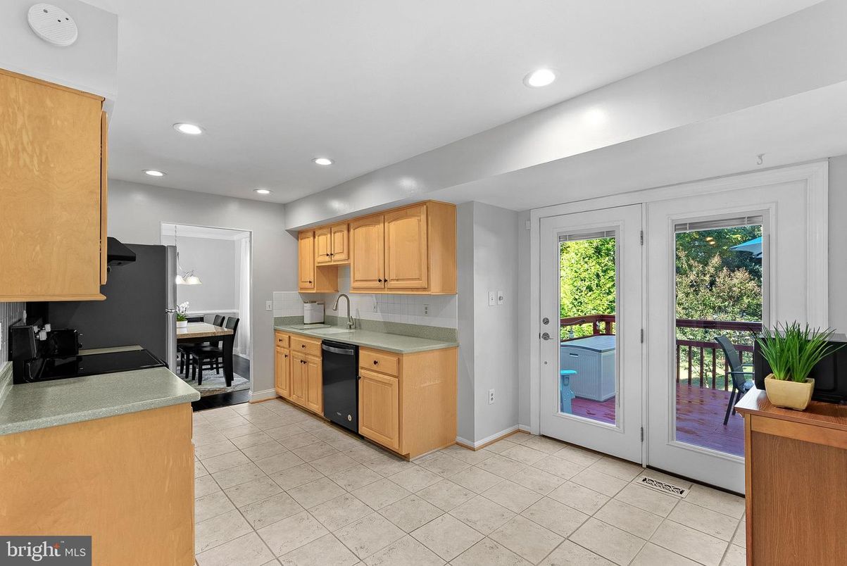 Dining room, Interior, Kitchen, Recessed Lighting