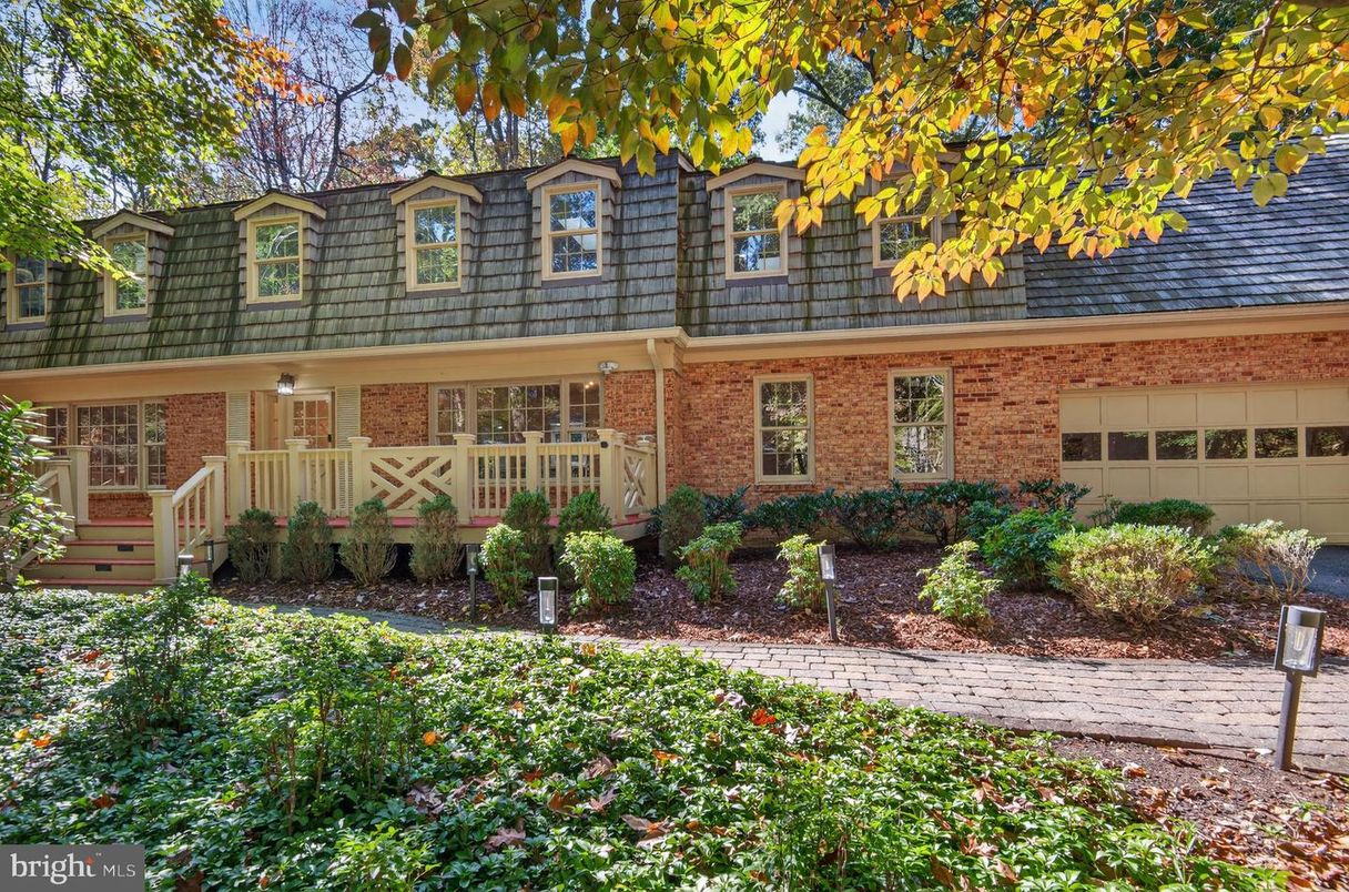 Attached, Exterior, Facade, Brick Facade, Cape Cod