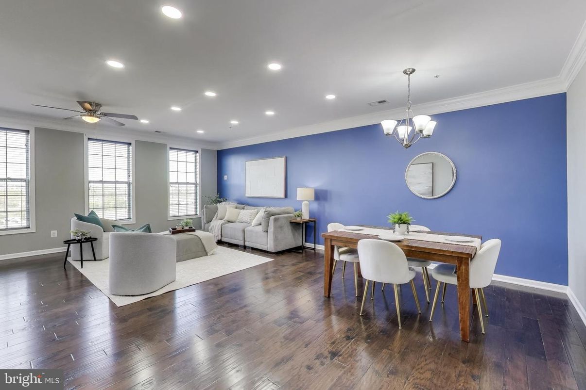 Chandelier, Dining room, Interior, Living room, Recessed Lighting, Wood Texture Flooring