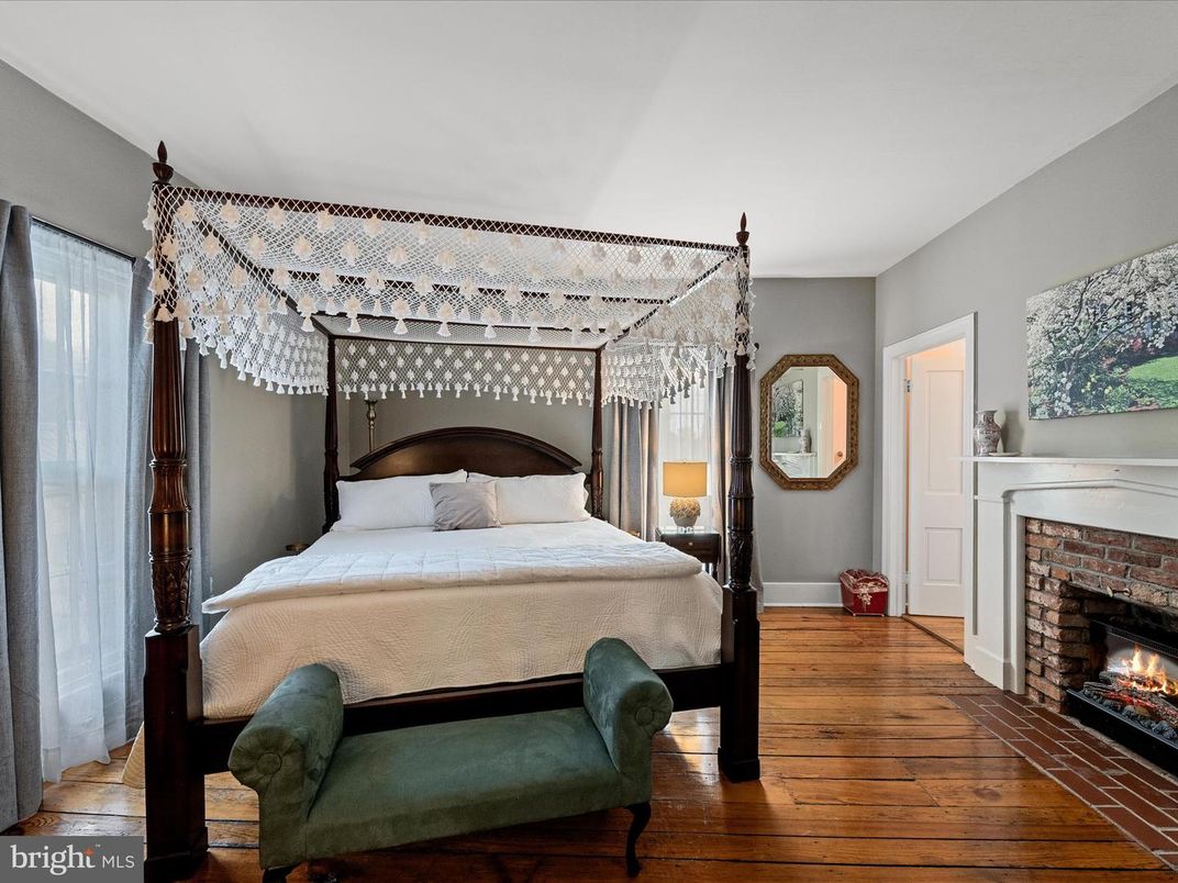 Bedroom, Fireplace, Interior, Wood Texture Flooring