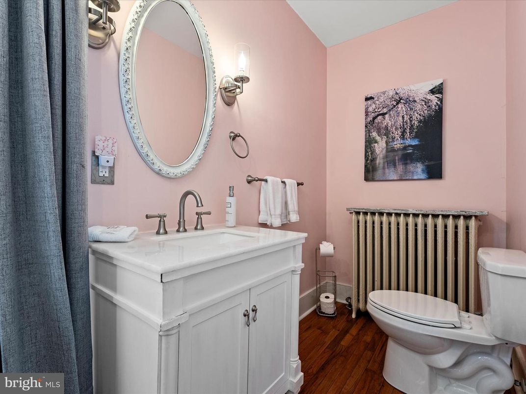 Bathroom, Dual Sink Vanities, Interior, Wood Texture Flooring