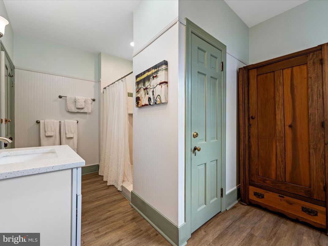 Bathroom, Interior, Recessed Lighting, Wood Texture Flooring