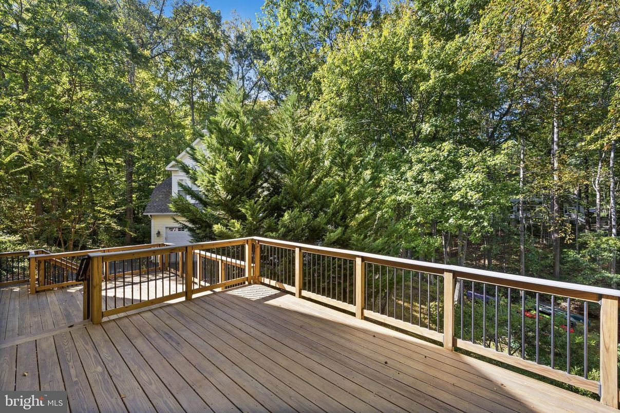 Exterior, Wood Texture Flooring