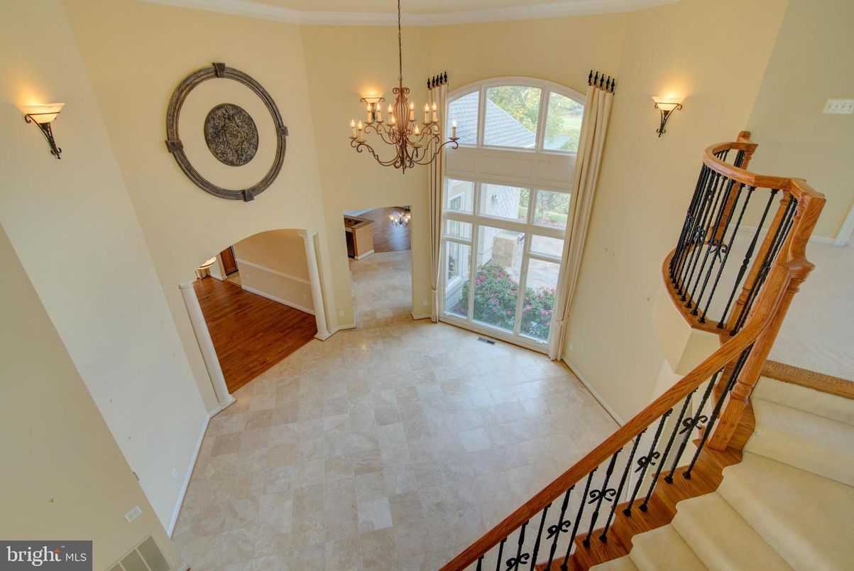 Chandelier, Interior, Wood Texture Flooring