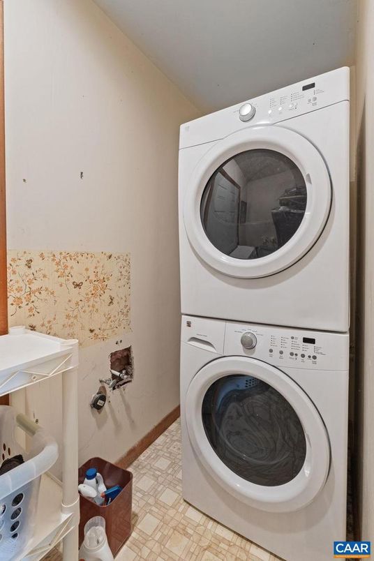 Interior, Utility Closets, Washer