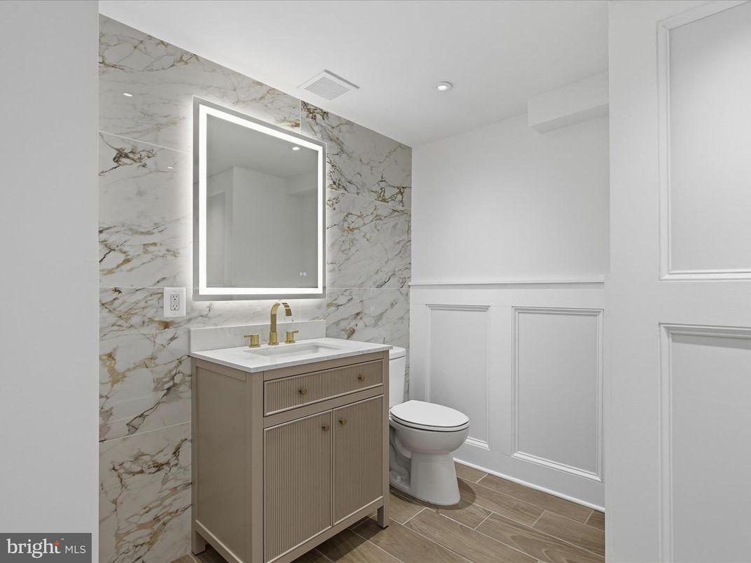 Bathroom, Interior, Marble Walls, Recessed Lighting, Wood Texture Flooring