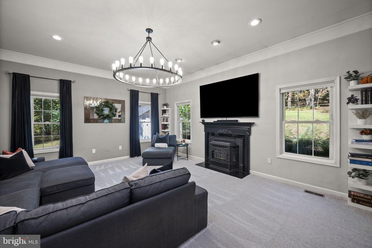 Chandelier, Fireplace, Interior, Living room, Recessed Lighting