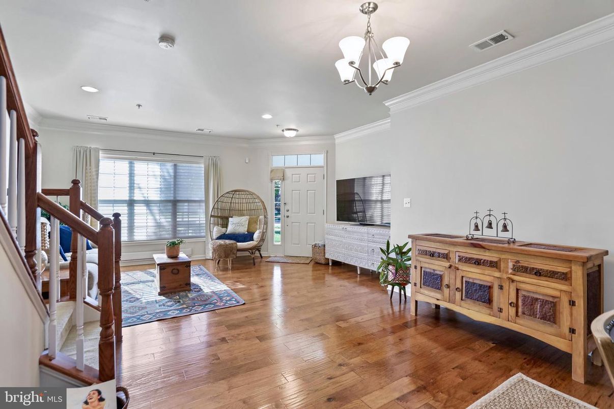 Chandelier, Interior, Recessed Lighting, Wood Texture Flooring