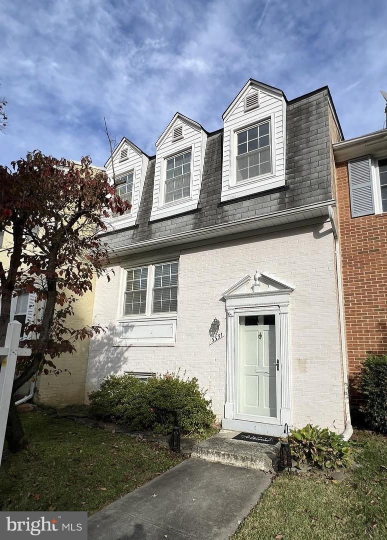 Exterior, Facade, Cape Cod