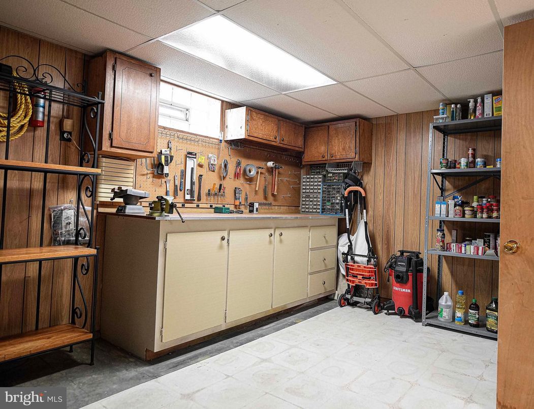 Interior, Wooden Walls