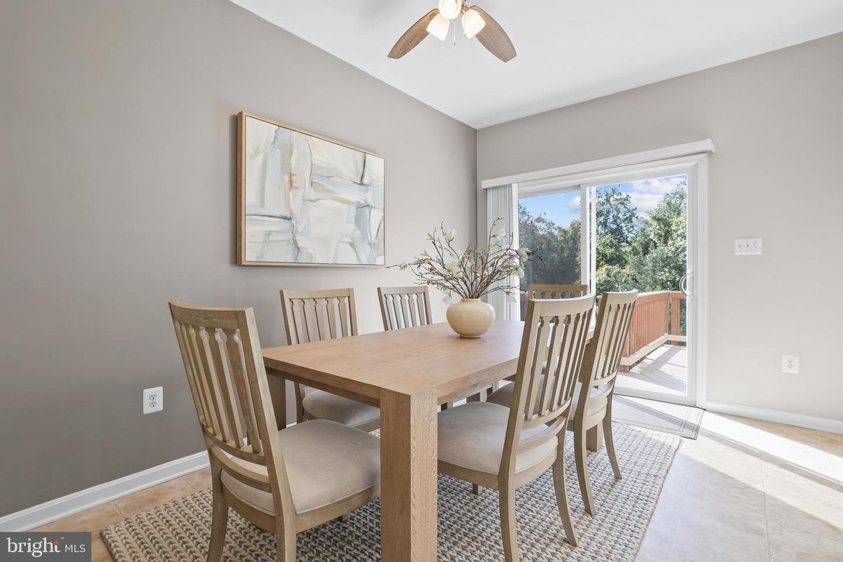 Dining room, Interior