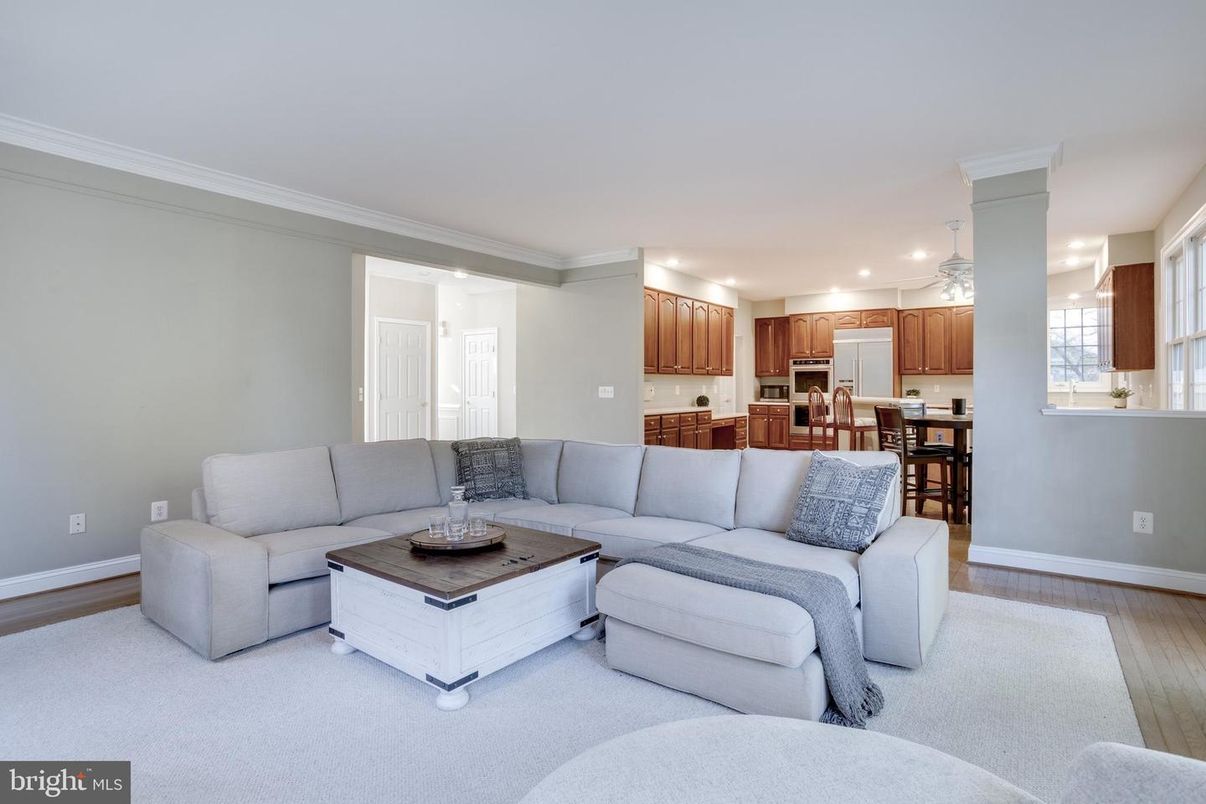 Dining room, Interior, Kitchen, Living room, Recessed Lighting, Wood Texture Flooring