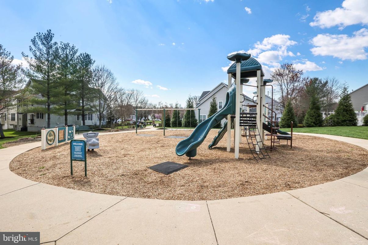 Backyard, Exterior, Playground