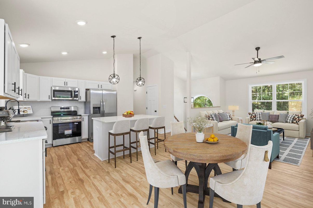 Dining room, Interior, Kitchen, Living room, Pendant Lights, Recessed Lighting, Stainless Steel Appliances, Wood Texture Flooring