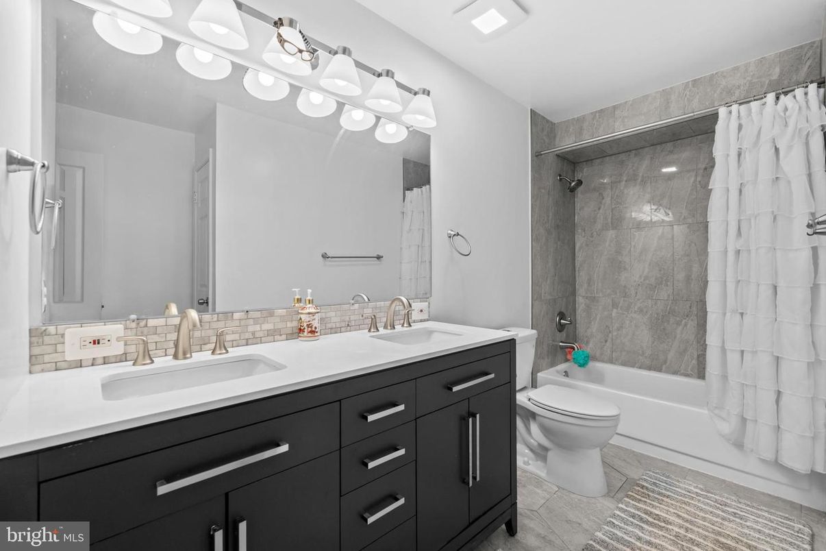 Bathroom, Dual Sink Vanities, Glass Shower, Interior