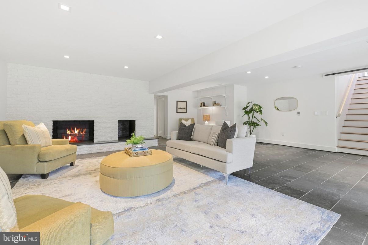 Fireplace, Interior, Living room, Recessed Lighting