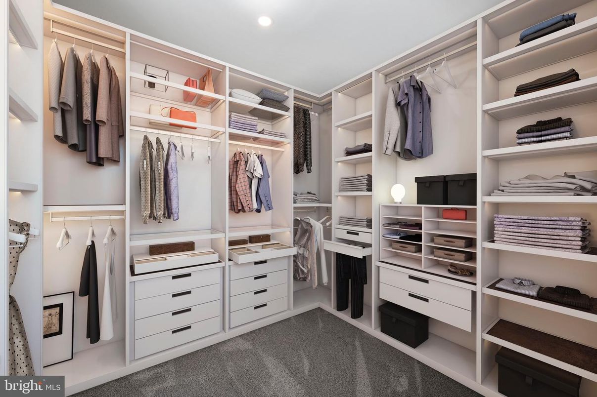 Interior, Recessed Lighting, Walk-in Closets