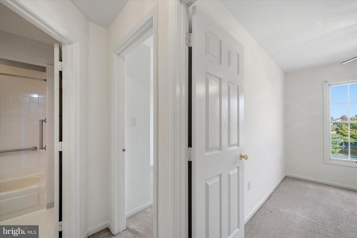 Bathroom, Empty room, Interior