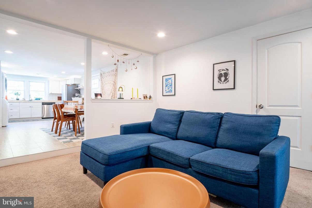 Dining room, Interior, Kitchen, Living room, Recessed Lighting