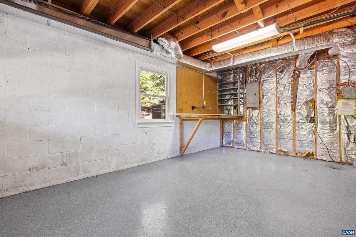 Empty room, Interior, Stone Walls, Wooden Beams, Wooden Ceilings