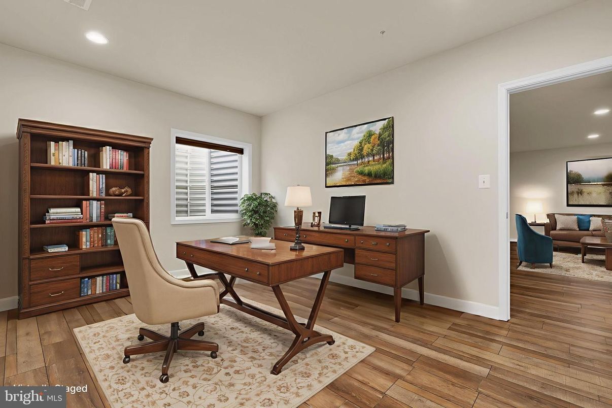 Home Office, Interior, Recessed Lighting, Wood Texture Flooring