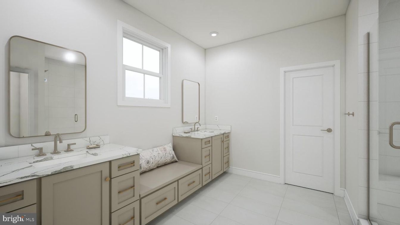 Bathroom, Dual Sink Vanities, Interior, Recessed Lighting